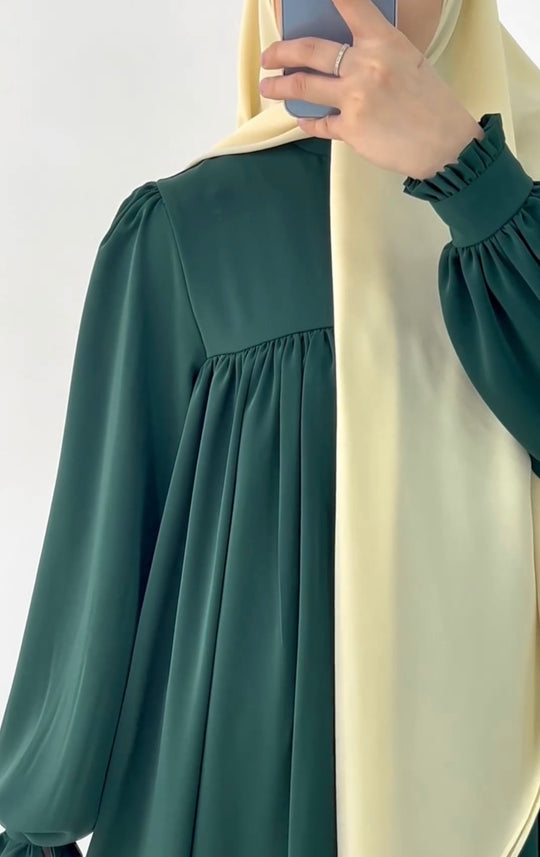 Elegant Gathered Sleeve Abaya