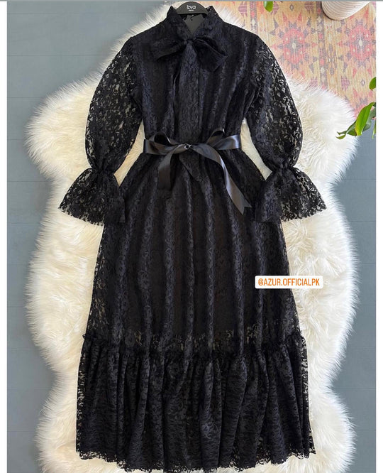 Black Lace Elegance Maxi