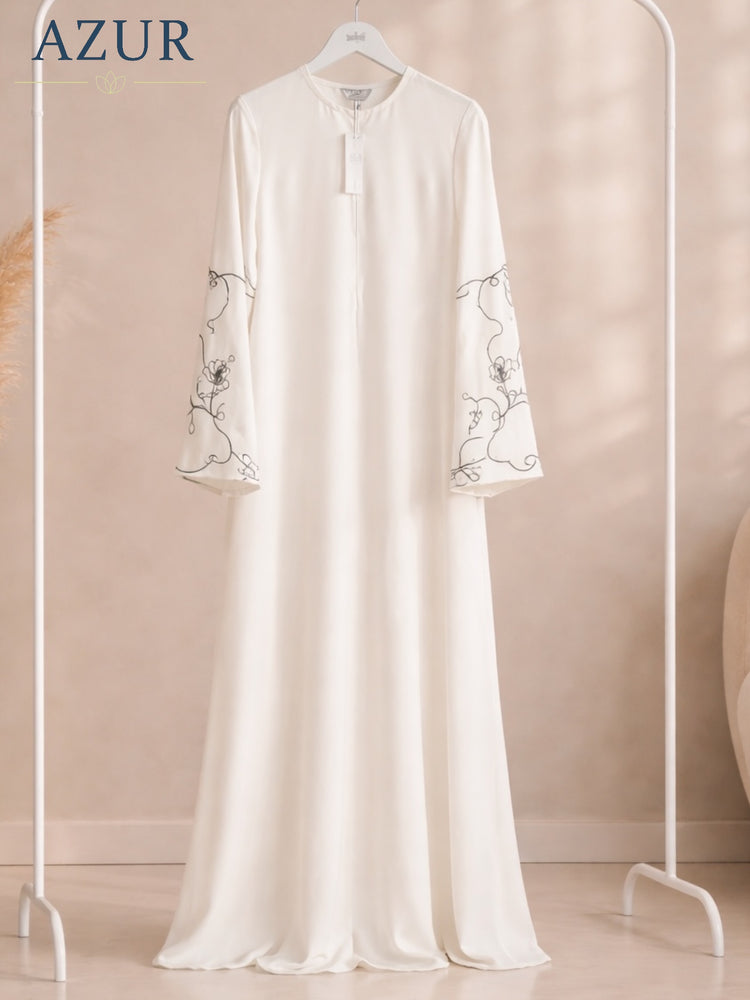 Noor Vine Embroidered Abaya