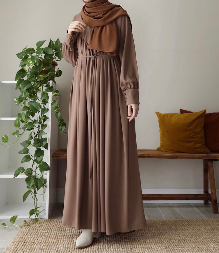 Elegant Pleated Abaya