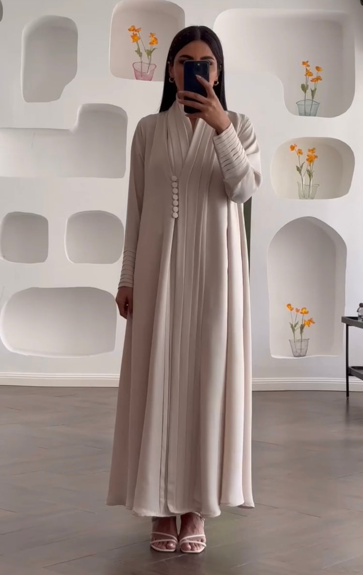 Elegant Pleated Maxi Dress