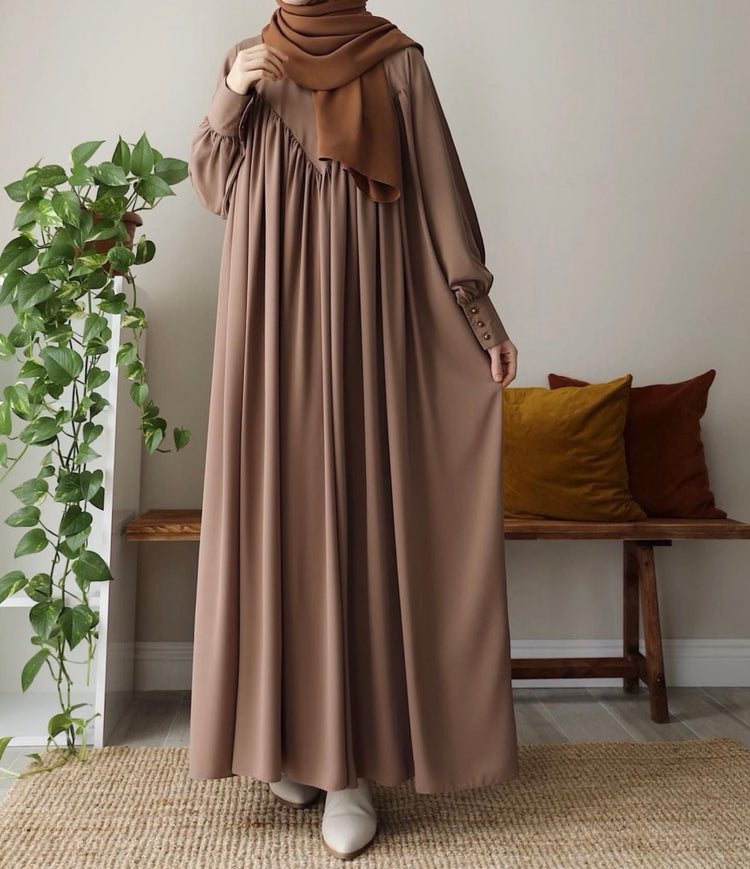 Elegant Pleated Abaya
