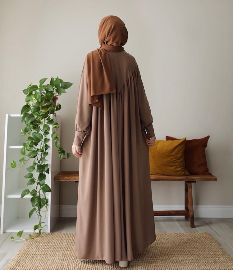 Elegant Pleated Abaya