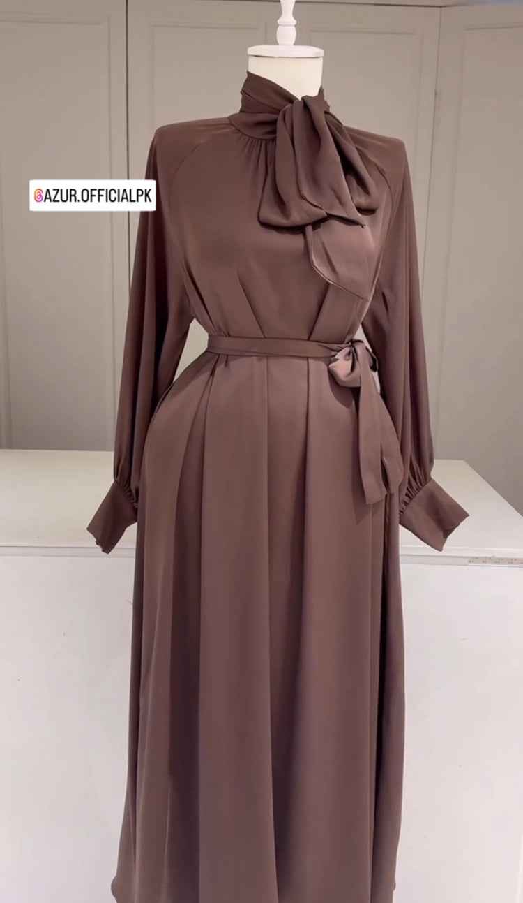 Elegant Bow-Tie Maxi Dress