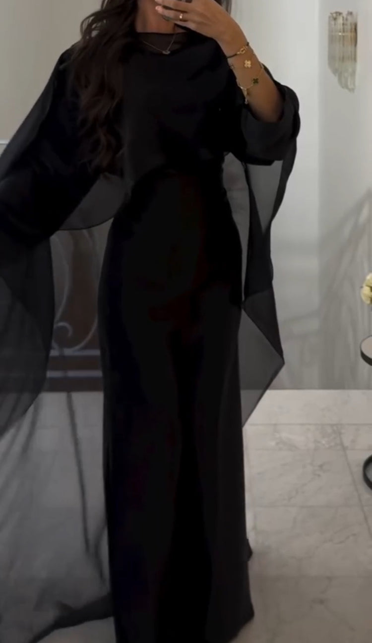 Elegant Black Flow Gown