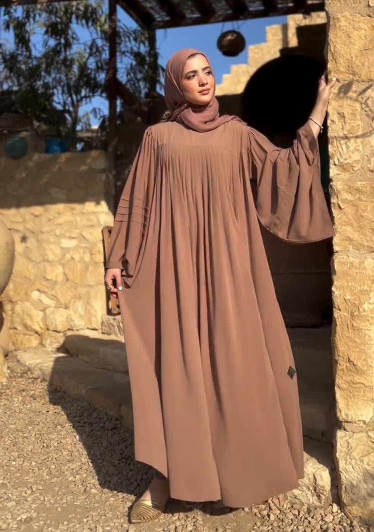 Elegant Flowing Pleated Abaya – Double Georgette Fabric