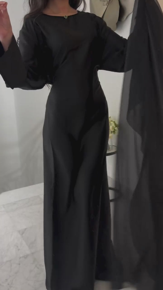 Elegant Black Flow Gown