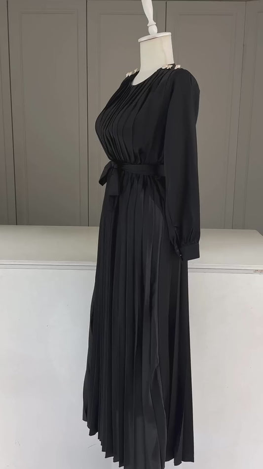 Elegant Pleated Skirt Dress