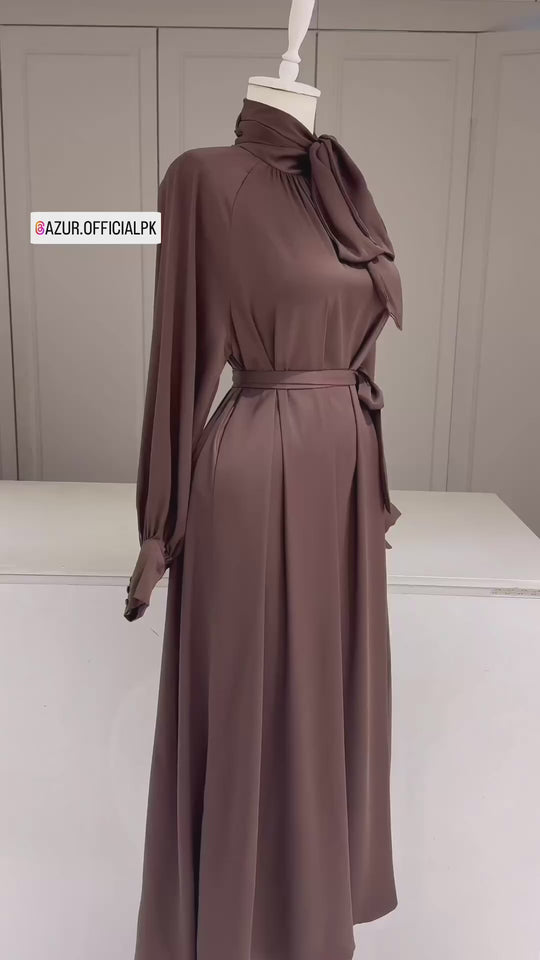 Elegant Bow-Tie Maxi Dress